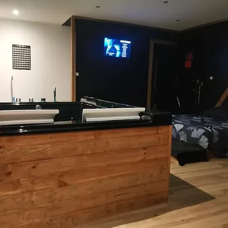 Hébergement de vacances Love-room L'eden Du Désir *