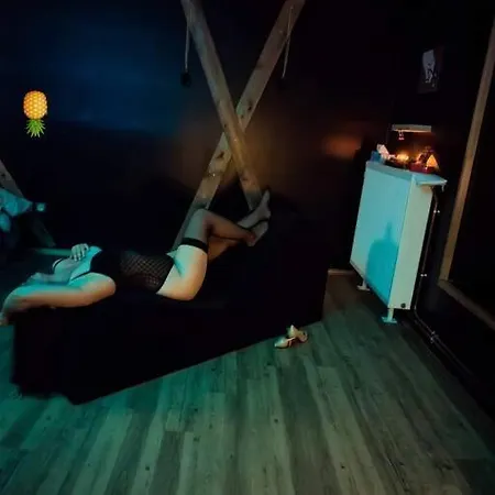 Love-room L'eden Du Désir Hébergement de vacances Vecqueville